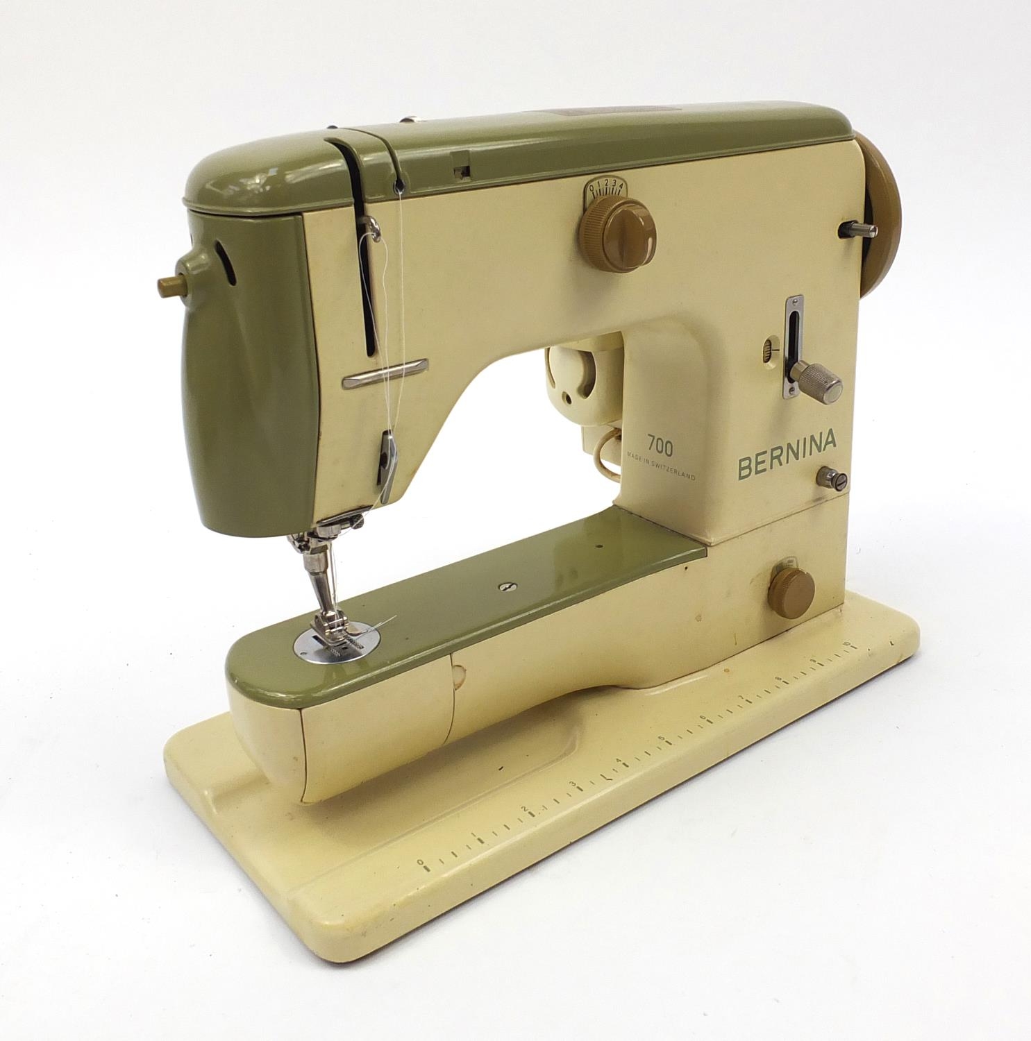 Vintage Bernina 700 sewing machine with carry case