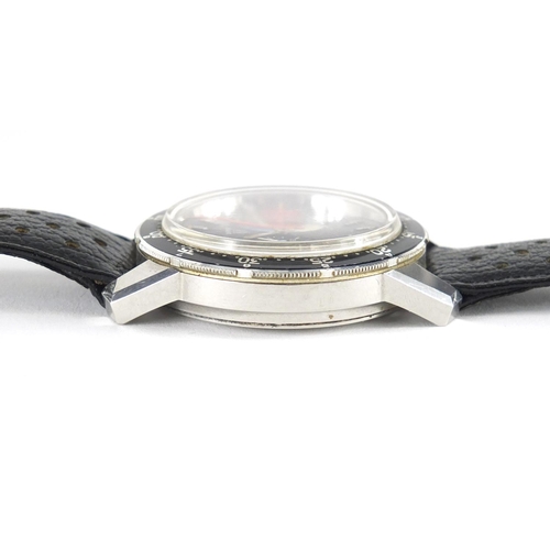 704 - Gentleman's Heuer Autavia Skipper chronograph wristwatch, numbered 133862 - 7763 between the lugs 4.... 