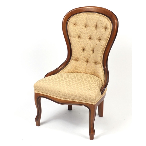 Victorian Style Spoon Back Bedroom Chair With Gold Button