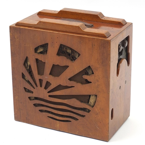 PYE, Art Deco walnut rising sun design - Auktionen & Preisarchiv