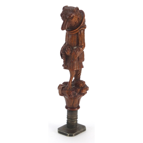 11 - 19th century carved Black Forest desk seal in the form of a bear as a monk, 10cm high