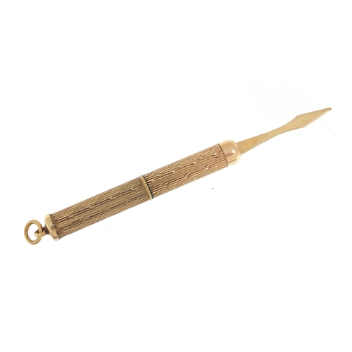 9ct gold propelling toothpick, H H & S maker's mark, Birmingham 1992, 4.5cm in length when closed, 5.2g