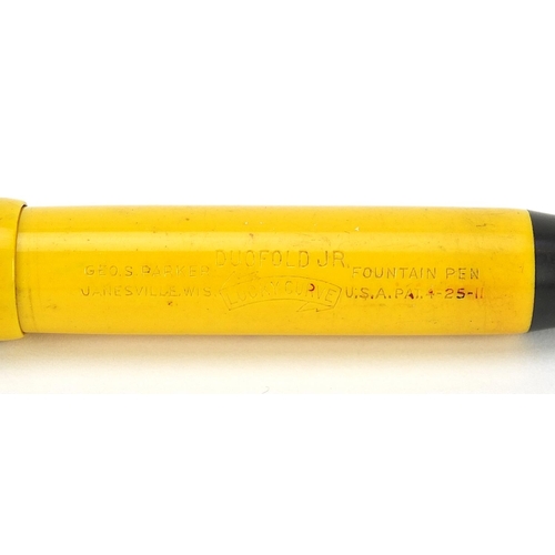55 - Vintage Parker yellow Duofold Junior fountain pen