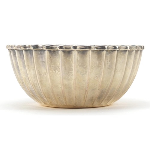 9 - Continental 800 silver circular fluted bowl, 13cm in diameter, 132.7g