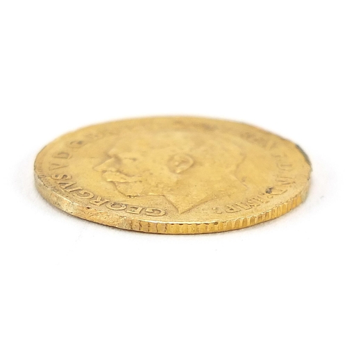 32 - George V 1914 gold half sovereign - this lot is sold without buyer’s premium, the hammer price is th... 