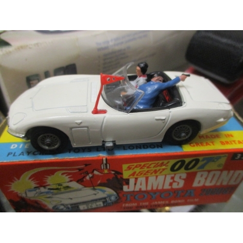 james bond toyota 2000gt corgi