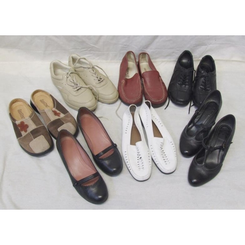 Ladies Leather Shoes, some new incl 