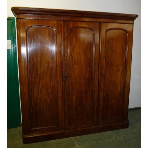 Victorian 3 Door Straight Fronted Wardrobe, plinth base unde... Barnebys