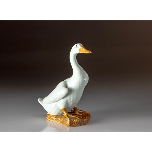 774 - A CHINESE PORCELAIN FIGURE OF A DUCK, EARLY 20TH CENTURY