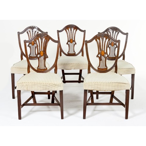 620 - A SET OF FIVE HEPPLEWHITE STYLE DININGROOM CHAIRS