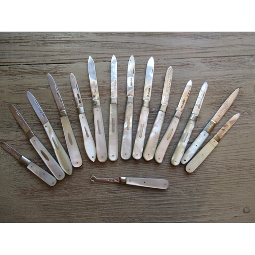 824 - Collection of fifteen 19th and 20th Century silver bladed and mother of pearl handled fruit knives i... 