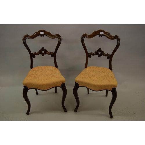 1361 - Set of four good quality Victorian dining chairs, the shaped, carved and pierced backs above overstu... 