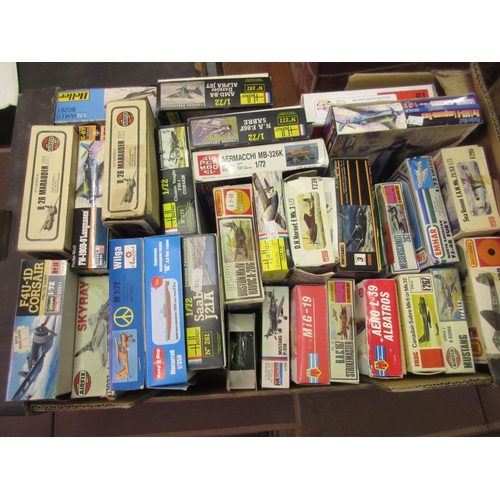 136 - Approximately thirty small boxed scale models construction kits including: Airfix and Heller