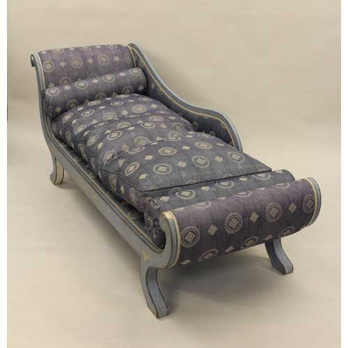 1543 - 20th Century painted chaise longue in Regency style, the shaped back and scroll frame on conforming ... 