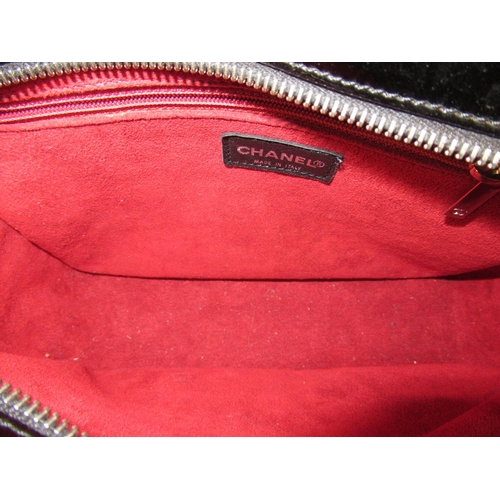40 - Chanel black patent leather Choco Bar CC tote bag, measures 21cm x 24cm x 8cm