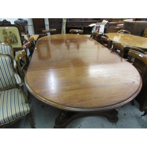 1653 - Early Victorian Samuel Hawkins patent circular extending dining table, the centre square tapering ca... 