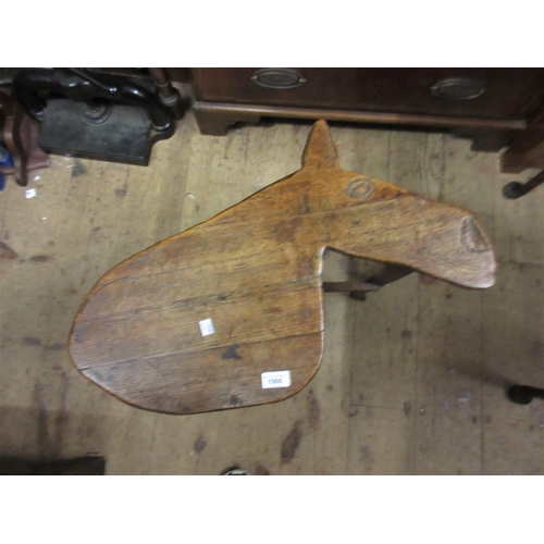 1900 - 20th Century oak  novelty occasional table in the form of a horse's head, on shaped supports with st... 