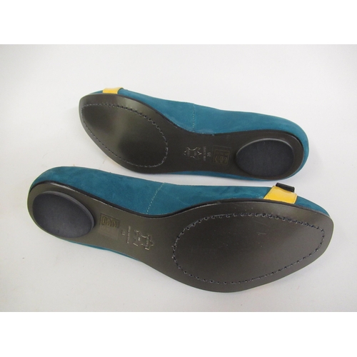 54 - Pair of flat ballet style shoes in turquoise and yellow suede by Michael Lewis London, size 38 (5), ... 