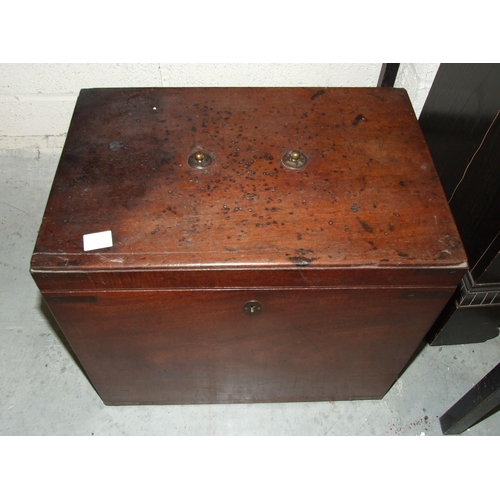 61 - A mahogany box with hinged lid, (handle lacking) and fitted with brass military-style side handles, ... 