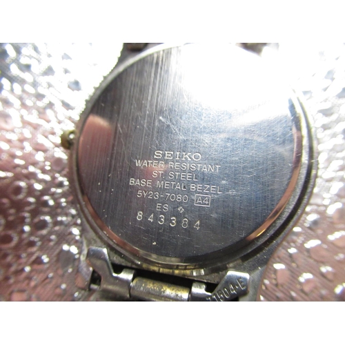 51 - Seiko SQ quartz wristwatch with day date, stainless steel case on original bi-metallic bracelet snap... 