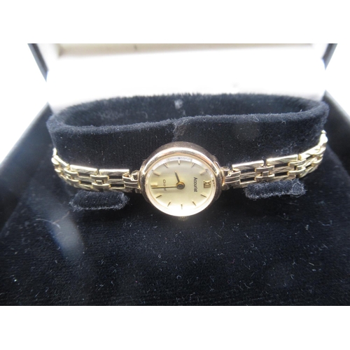 665 - Accurist ladies wrist watch case stamped 375, on three bar gate bracelet stamped 375, Birmingham, 19... 