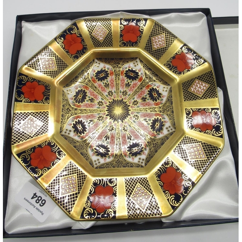 684 - Royal Crown Derby 1128 Old Imari pattern - octagonal plate MMI in original box D22cm