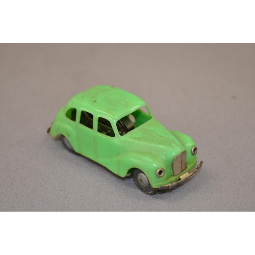 199 - Number of matchbox superfast metal model cars and other miscellaneous vehicles including a vintage w... 
