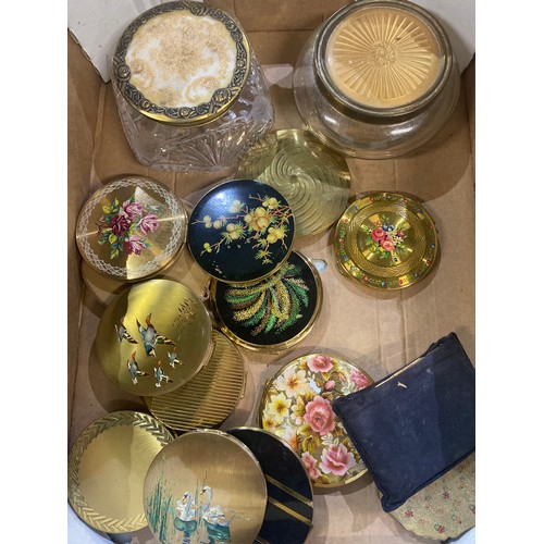 799 - Collection of decorative compact mirrors with a variety of hand painted, etched and embossed detail ... 
