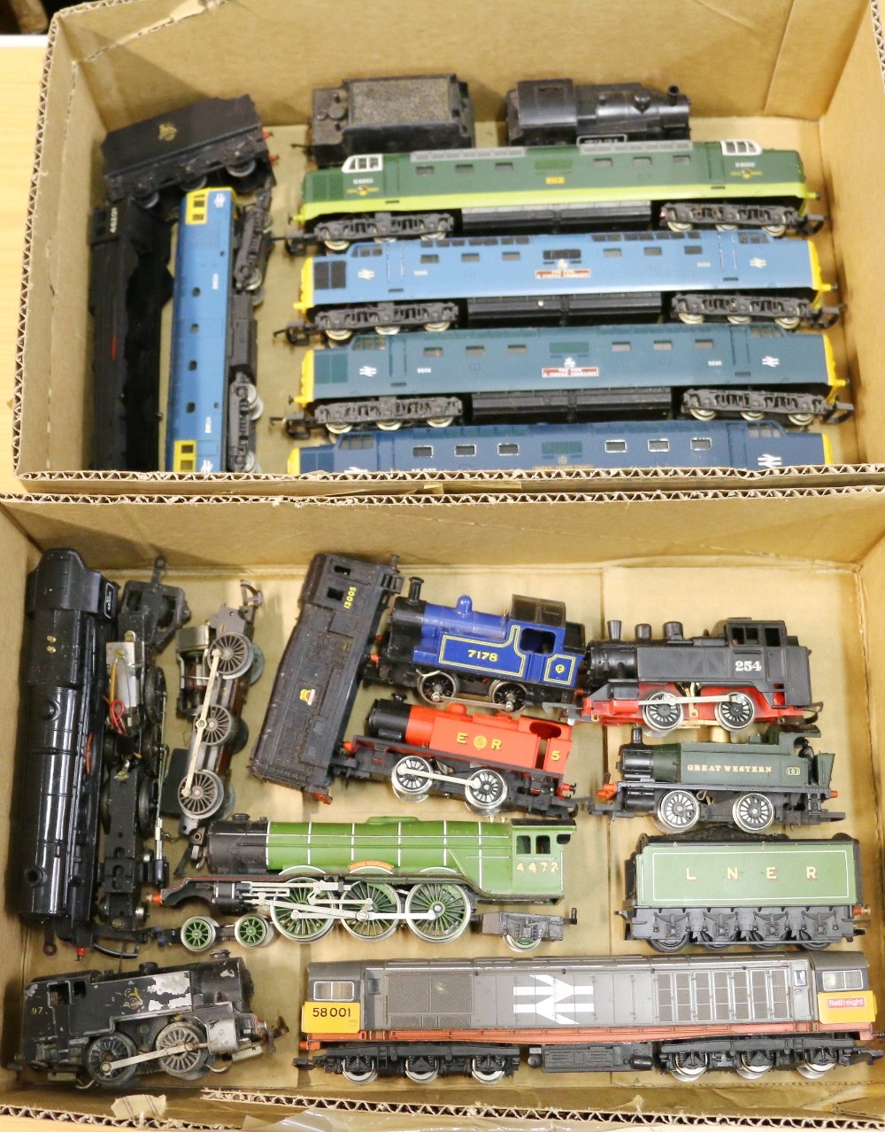 lima 00 gauge locomotives