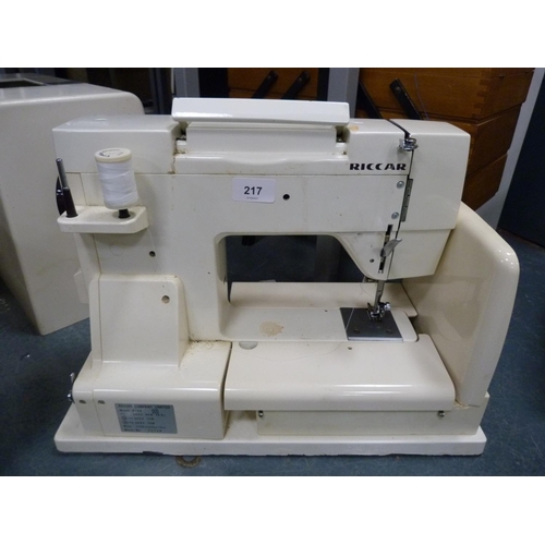 Riccar sewing machine. Barnebys