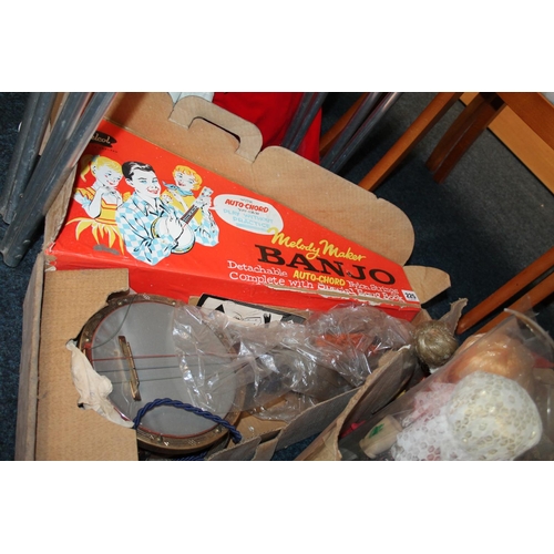 Selcol Melody Maker banjo, boxed. | Barnebys