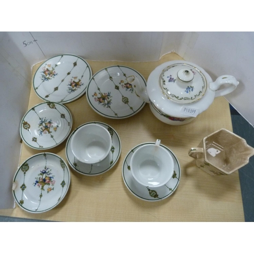 1 - Set of eight champagne glasses with floral decoration, a child's part tea set and four Booth's soup ... 