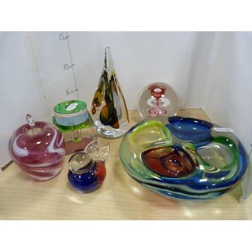 7 - Collection of glass and crystal including a Mary Gregory-style cranberry glass decanter, crystal jug... 