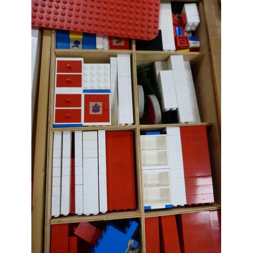 59 - Compartmented box containing assorted Lego.