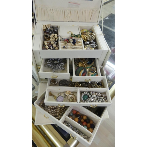 Jewellery Case Containing a Collection of Costume Jewellery.