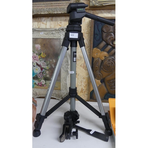 Tripod & Camera Mount