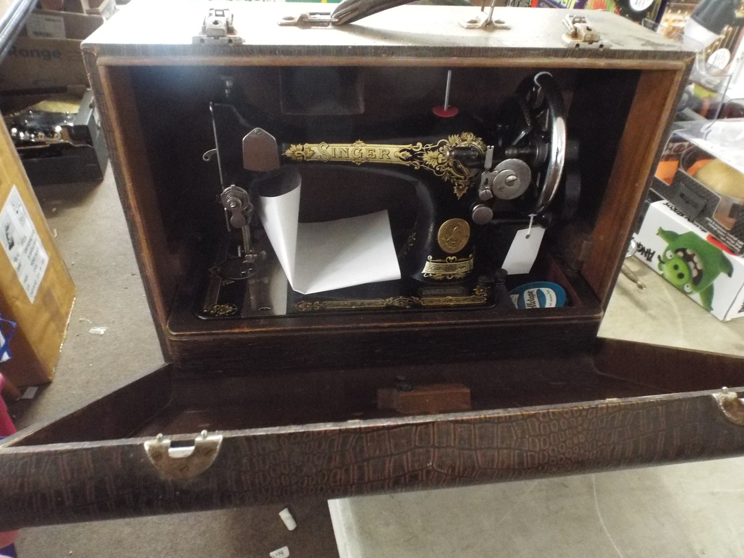 antique singer sewing machine in case