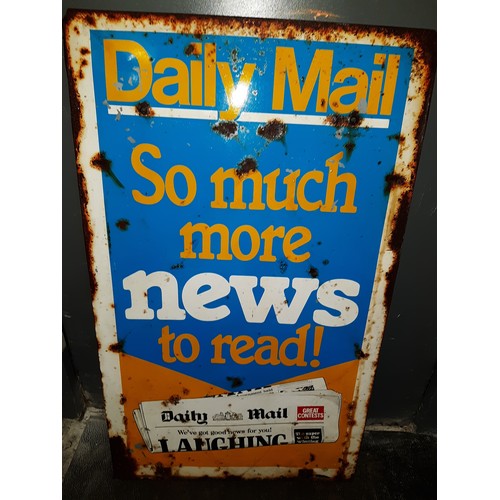 51 - Large Vintage steel Daily Mail Advertising sign. 900 x 450mm