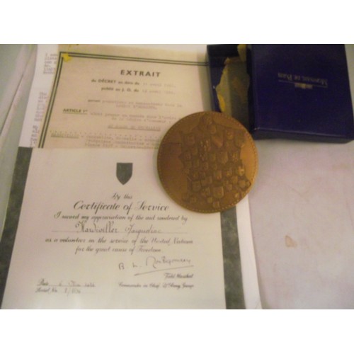 36 - Bronze medal and military interest