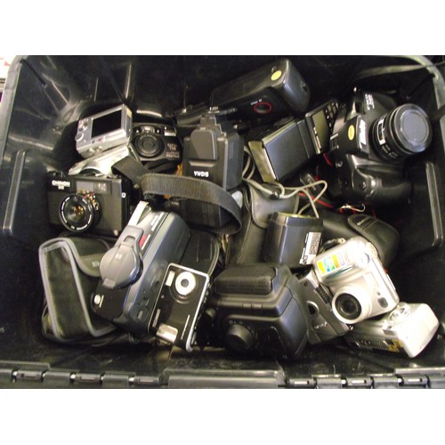 9 - Huge amount of Retro cameras and flashes equip ect.