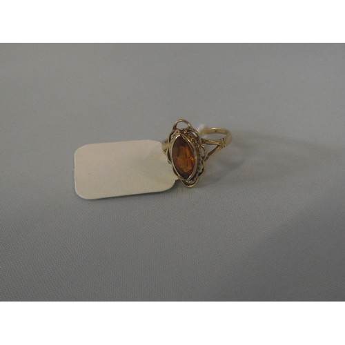 647 - 9ct gold marquese cut citrine ring size k