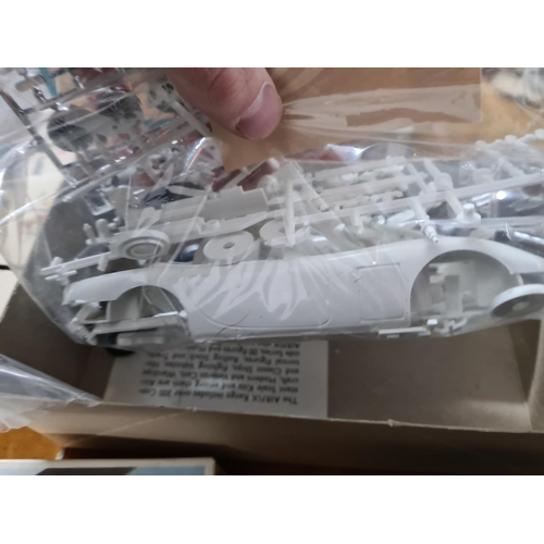 515 - Airfix James Bond 007 Toyota 2000 GT 1/124th Scale Kit Seems to be Unused 1960s Original