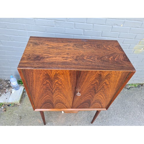 233 - Very Attractive Mid Century Cocktail Cabinet with Working Lock and Key