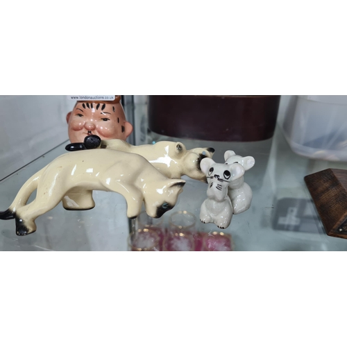 301 - A Beswick Pepper Shaker, 2 Cats and 2 Mice