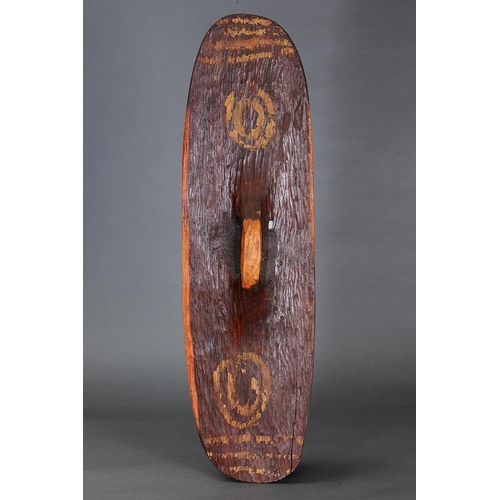 1049 - LARGE WUNDA SHIELD, WESTERN AUSTRALIA, Carved and engraved hardwood and natural pigment (with custom... 