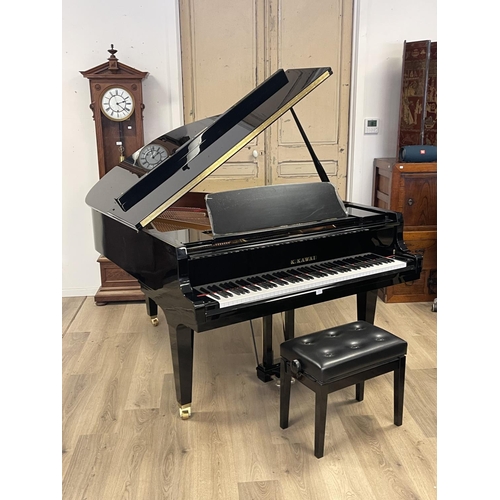 Pristine Kawai Grand Piano. Ebonized cabinet work along with a matching adjustable stool, dated 04/2017 model GL-40 Serial number 2703620. still retains plastic coating on sheet music stand and pedals. As New condition. approx 180 cm long x 151 cm wide x 102 cm high. Due to a dispute post our Bowral Auction 31st October 2021. This piano is now back up for auction, timed online with instructions by the Executor and Director of the estate to sell by timed auction.