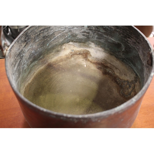 23 - Antique French copper bucket, approx 18cm H (ex handle) x 25cm Dia