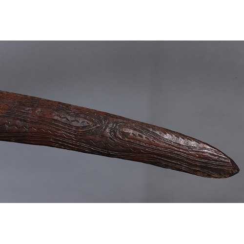 7 - EARLY ENGRAVED BOOMERANG, WESTERN NEW SOUTH WALES / SOUTHERN QUEENSLAND, Carved and engraved hardwoo... 
