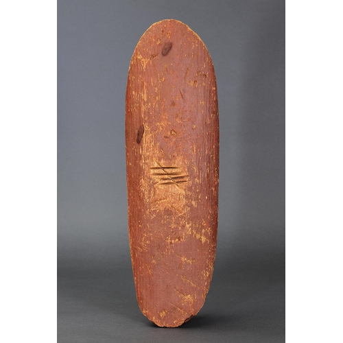 15 - EARLY SHIELD WITH FIRE TOOL MARKINGS, CENTRAL DESERT REGION, NORTHERN TERRITORY, Carved beanwood and... 
