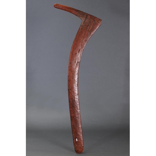 45 - FINE EARLY HOOKED BOOMERANGS, TENNANT CREEK, NORTHERN TERRITORY, Carved and engraved hardwood and na... 